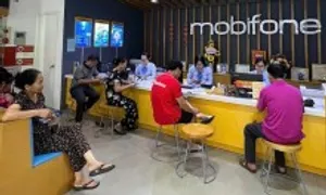 MobiFone hoàn thành đợt một hỗ trợ thuê bao tại các địa phương bão lũ