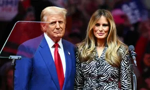 Bà Melania Trump bất ngờ xuất hiện tại cuộc vận động của chồng